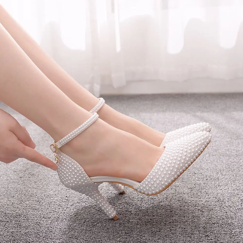 BS017  9 cm 7 cm Large Size High Heel Sandals Beaded Chain Wrist Strap Rhinestone Sandals White Pearl Wedding Shoes