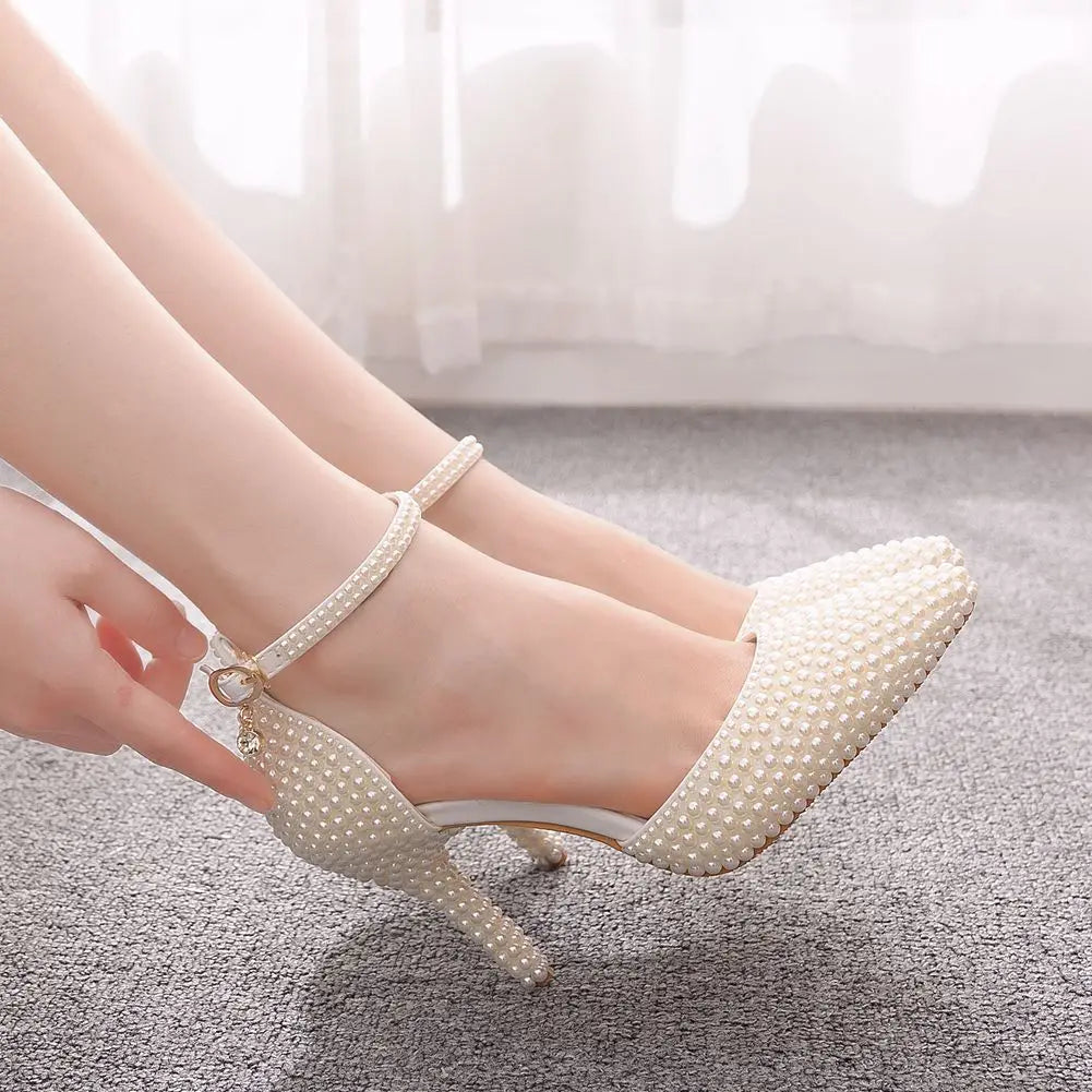 BS017  9 cm 7 cm Large Size High Heel Sandals Beaded Chain Wrist Strap Rhinestone Sandals White Pearl Wedding Shoes