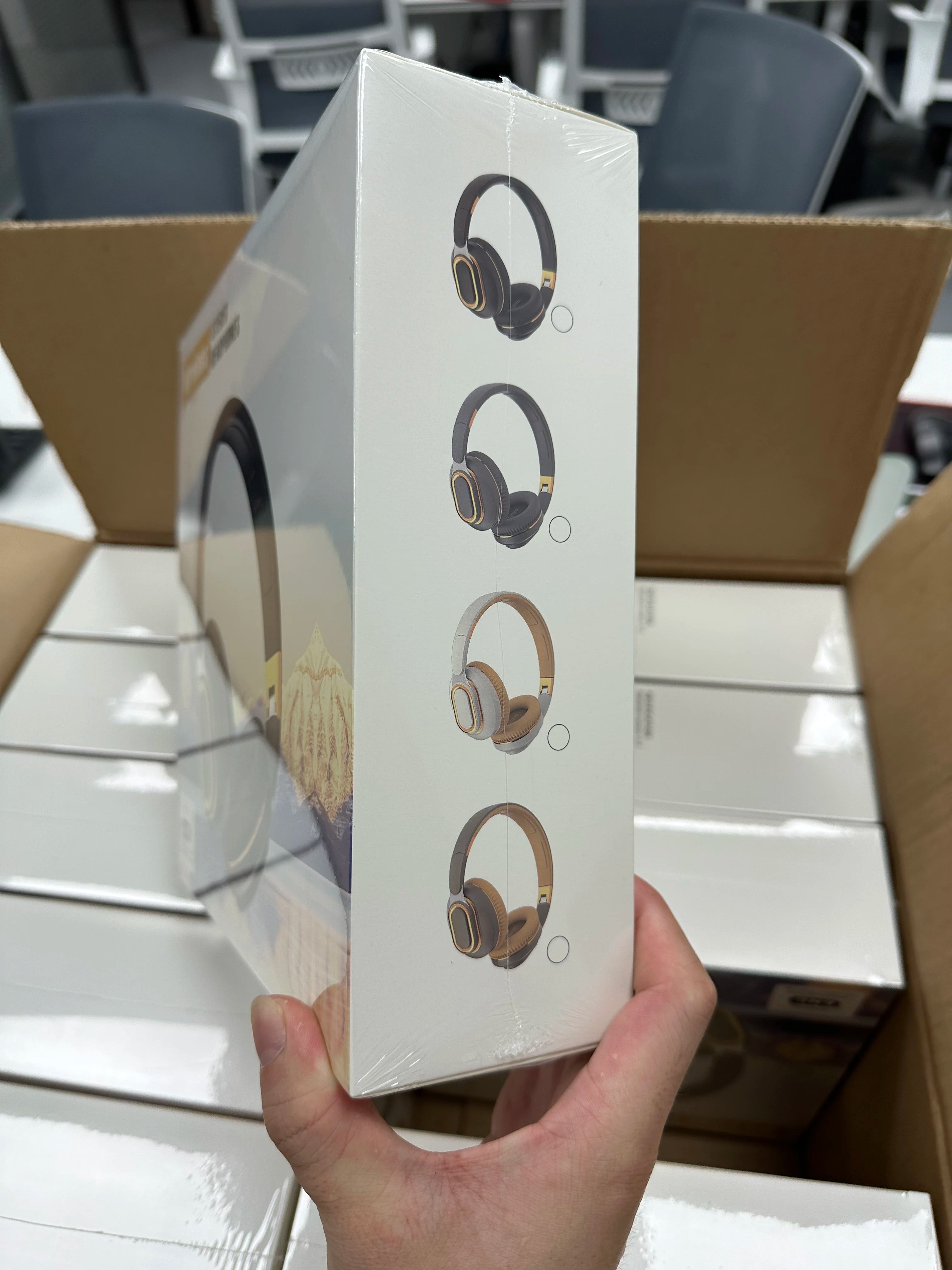 Wholesale Noise Cancelling 17 for Wireless Over-ear ANC  Headphones Packaging With TYPE-C